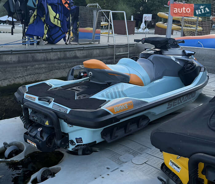 Гидроцикл спортивный BRP Wake 2023 в Кривом Роге фото 4 Гидроцикл спортивный BRP Wake 2023 в Кривом Роге