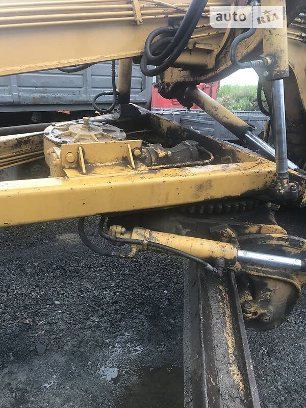 Автогрейдер Брянский Арсенал ДЗ 1990 в Умани
