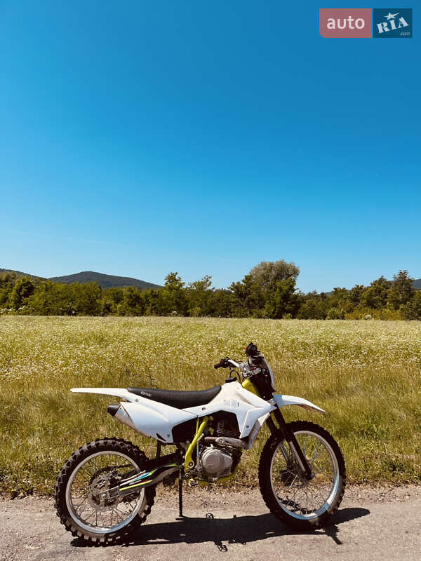 Мотоцикл Кросс BSE J3D 2024 в Ужгороде фото Мотоцикл Кросс BSE J3D 2024 в Ужгороде