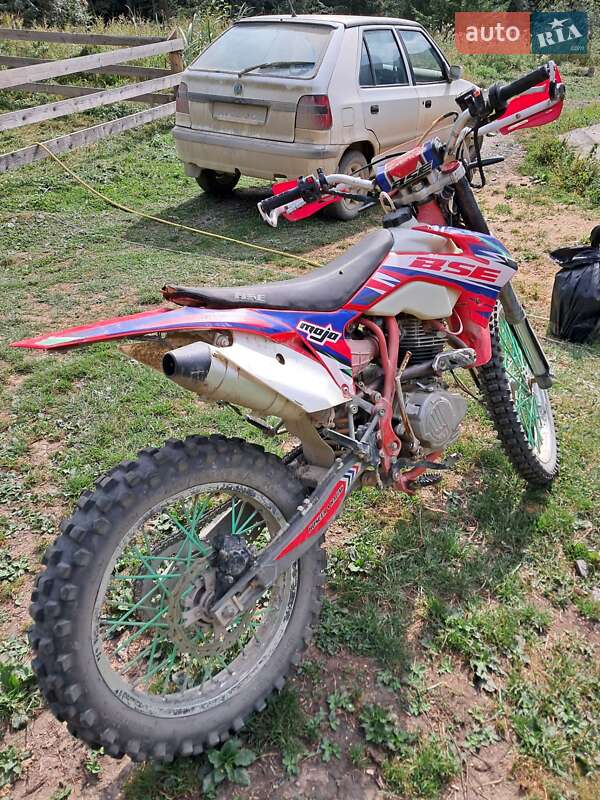 Мотоцикл Кросс BSE S2 2014 в Верховине