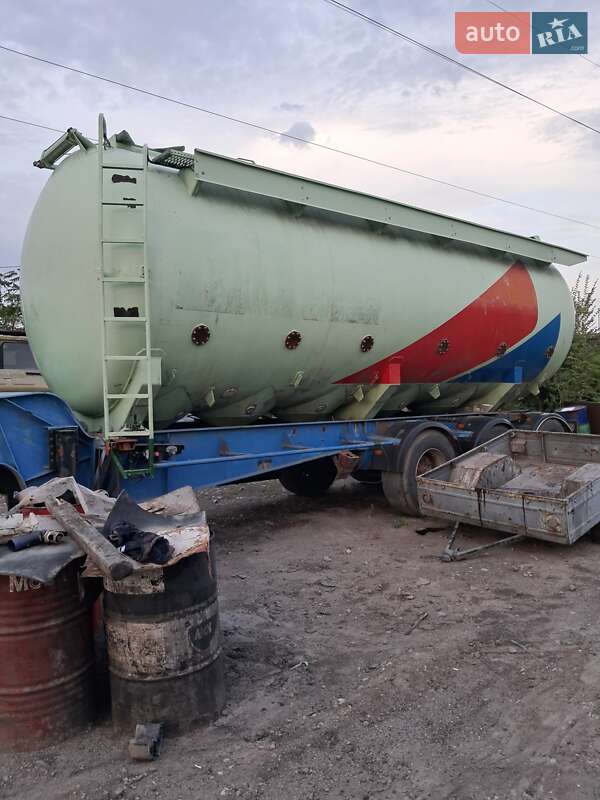 Цистерна полуприцеп BSL SREM 1999 в 