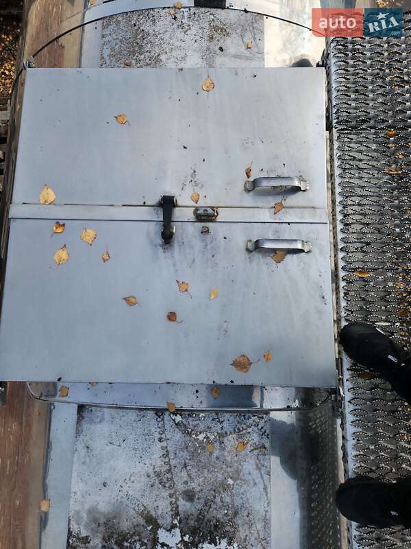 Цистерна полуприцеп BSLT STC 1999 в Ромнах