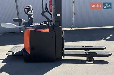 Штабелер BT Toyota SPE 2020 в Киеве