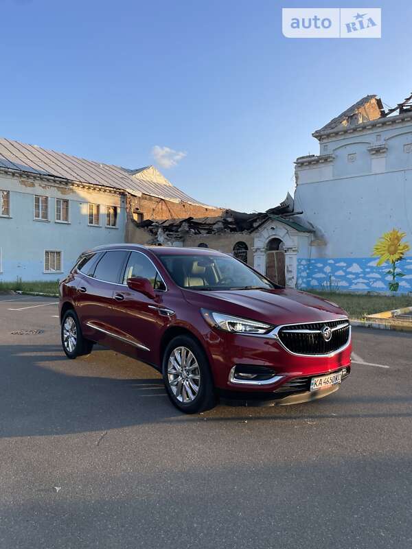 Внедорожник / Кроссовер Buick Enclave 2018 в Киеве