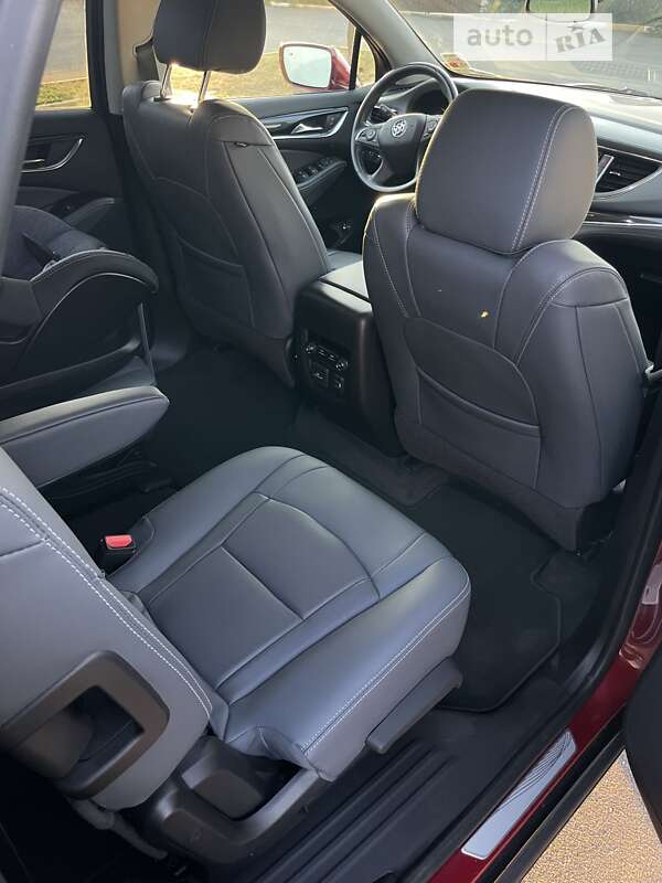 Внедорожник / Кроссовер Buick Enclave 2018 в Киеве