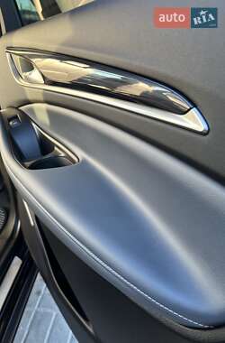 Позашляховик / Кросовер Buick Enclave 2017 в 