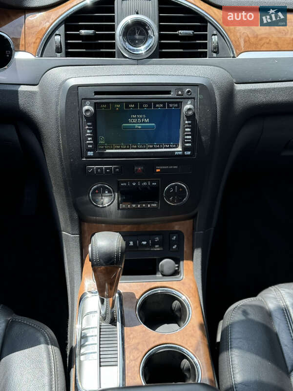Внедорожник / Кроссовер Buick Enclave 2008 в Киеве