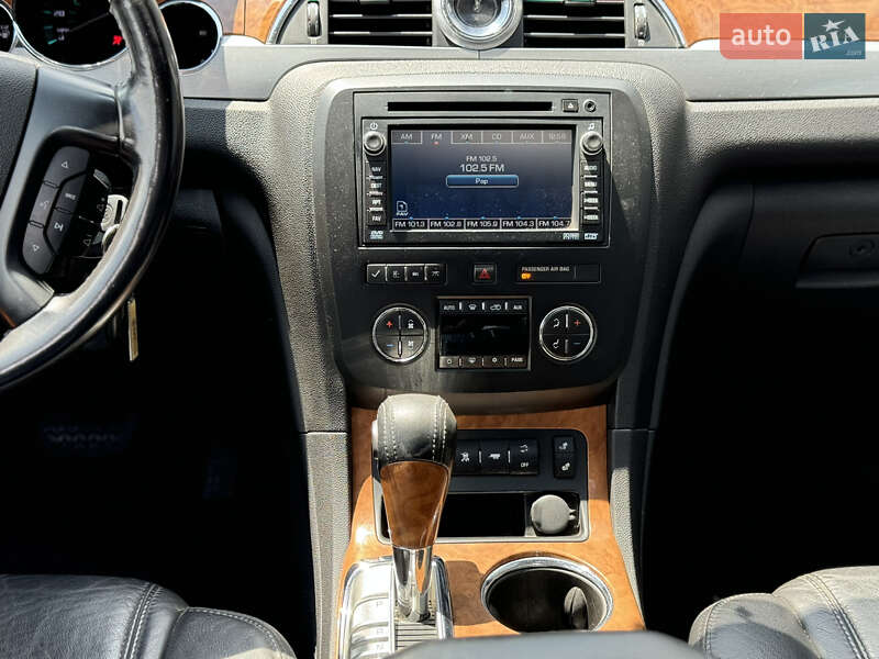 Внедорожник / Кроссовер Buick Enclave 2008 в Киеве