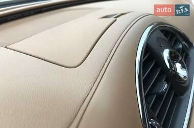 Позашляховик / Кросовер Buick Enclave 2016 в 