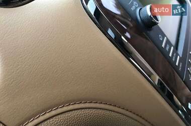 Позашляховик / Кросовер Buick Enclave 2016 в 