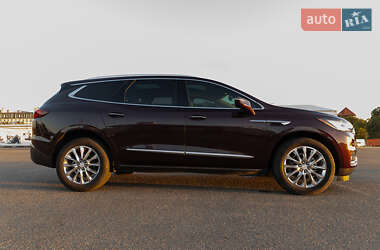 Позашляховик / Кросовер Buick Enclave 2018 в 