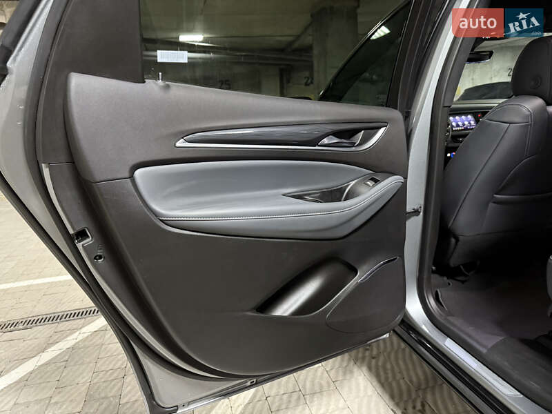 Внедорожник / Кроссовер Buick Enclave 2023 в Тернополе