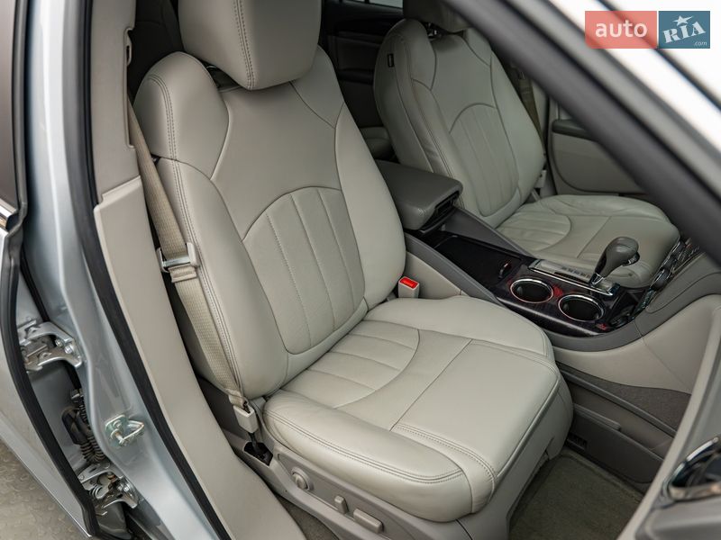 Позашляховик / Кросовер Buick Enclave 2017 в Києві фото 21 Позашляховик / Кросовер Buick Enclave 2017 в Києві