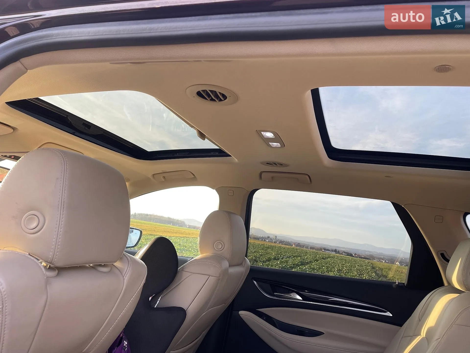 2017 Buick Enclave - мініатюра 11