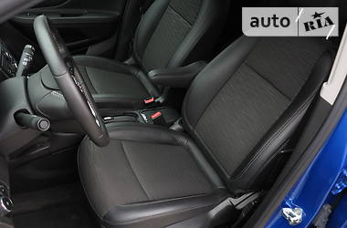Внедорожник / Кроссовер Buick Encore 2016 в 