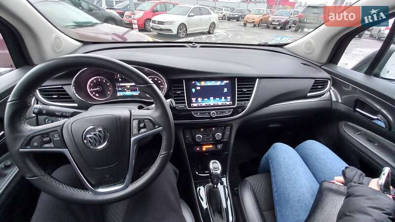 Внедорожник / Кроссовер Buick Encore 2017 в Киеве