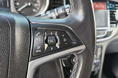 Внедорожник / Кроссовер Buick Encore 2019 в 
