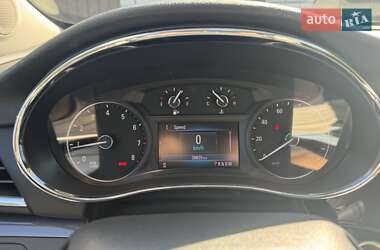 Внедорожник / Кроссовер Buick Encore 2019 в 