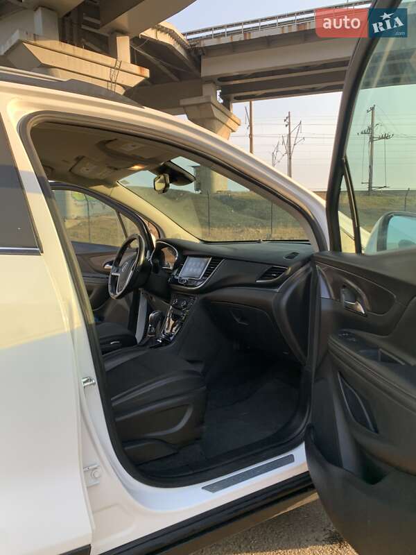 Внедорожник / Кроссовер Buick Encore 2018 в Киеве