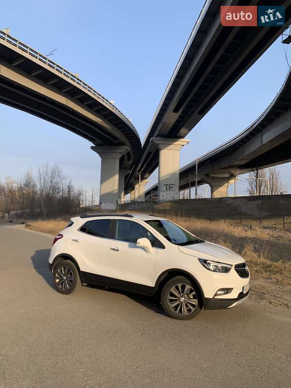 Внедорожник / Кроссовер Buick Encore 2018 в Киеве