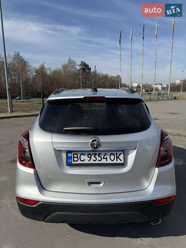 Позашляховик / Кросовер Buick Encore 2016 в Львові