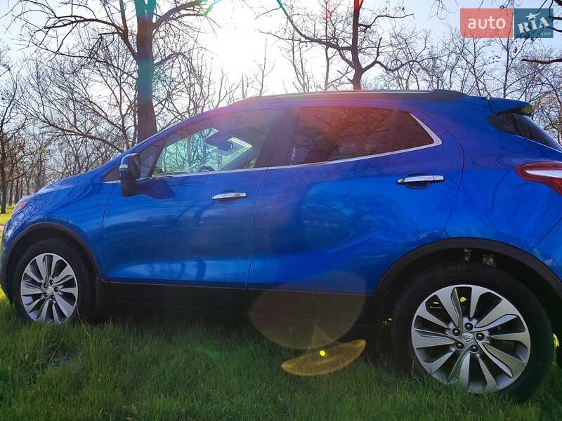 Внедорожник / Кроссовер Buick Encore 2016 в Николаеве