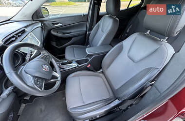 Внедорожник / Кроссовер Buick Encore 2021 в 