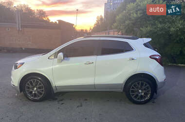 Внедорожник / Кроссовер Buick Encore 2017 в 