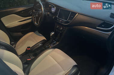 Внедорожник / Кроссовер Buick Encore 2017 в 