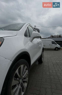 Позашляховик / Кросовер Buick Encore 2016 в 