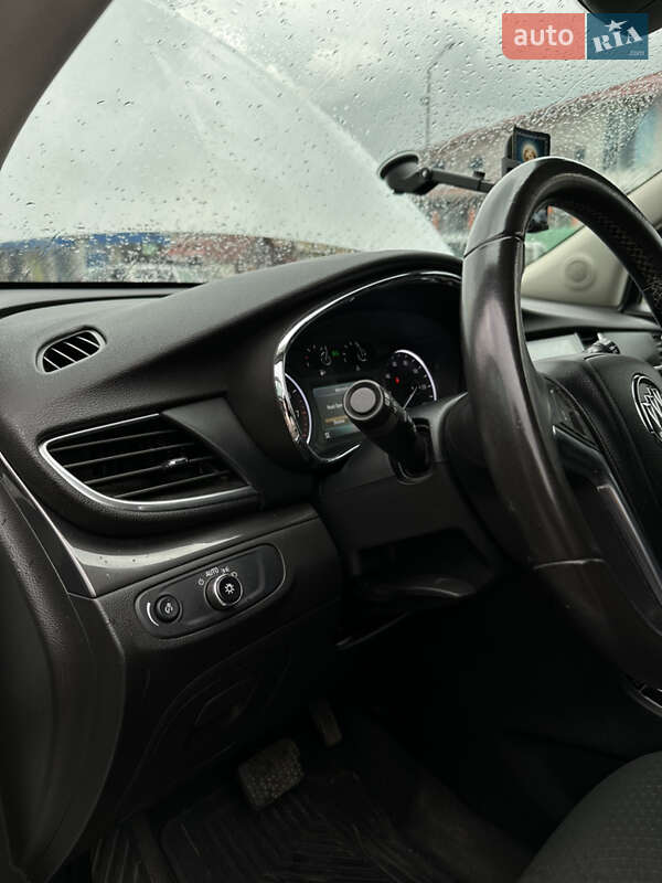 Позашляховик / Кросовер Buick Encore 2016 в Золочеві