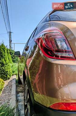 Внедорожник / Кроссовер Buick Encore 2016 в 