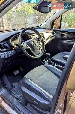 Внедорожник / Кроссовер Buick Encore 2016 в 