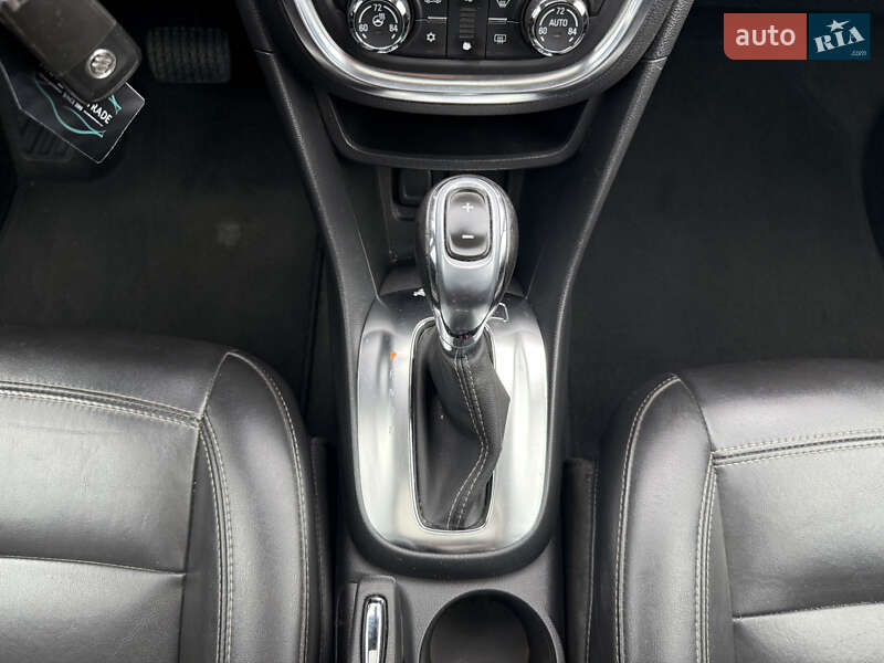 Позашляховик / Кросовер Buick Encore 2015 в Києві