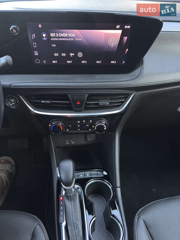 Внедорожник / Кроссовер Buick Encore 2024 в Днепре