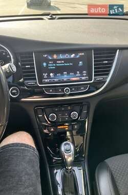Позашляховик / Кросовер Buick Encore 2018 в 