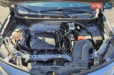 Позашляховик / Кросовер Buick Encore 2020 в 
