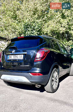 Позашляховик / Кросовер Buick Encore 2018 в 