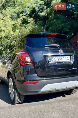 Позашляховик / Кросовер Buick Encore 2018 в 