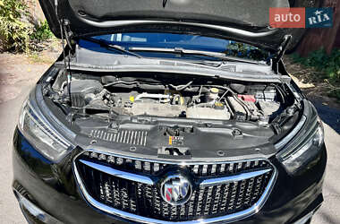 Позашляховик / Кросовер Buick Encore 2018 в 