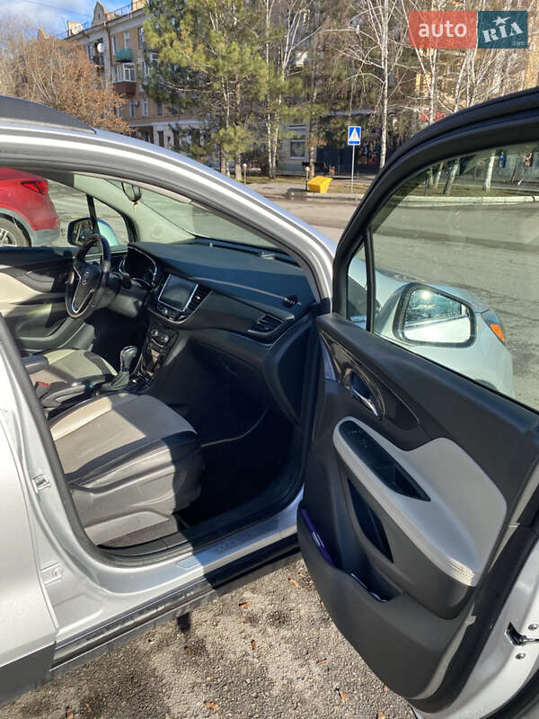 Внедорожник / Кроссовер Buick Encore 2018 в Новомосковске