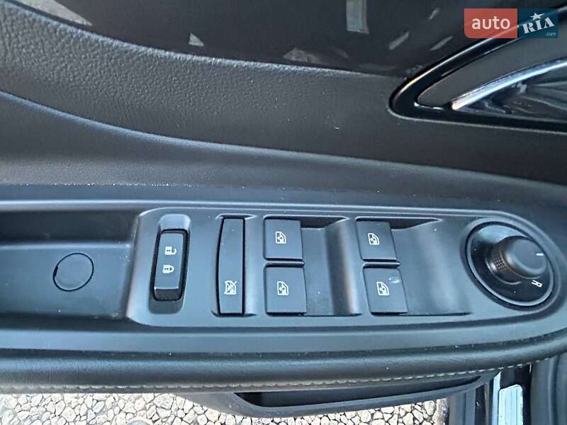 Внедорожник / Кроссовер Buick Encore 2022 в Одессе