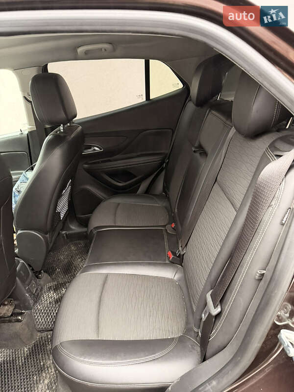 Позашляховик / Кросовер Buick Encore 2015 в Чернівцях
