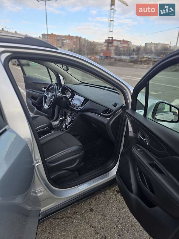 Позашляховик / Кросовер Buick Encore 2019 в Чернівцях