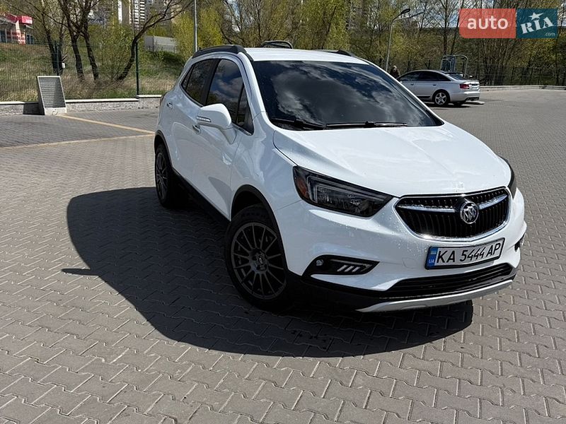 Внедорожник / Кроссовер Buick Encore 2019 в Киеве
