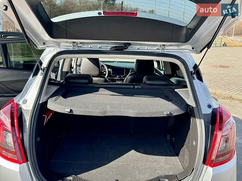 Позашляховик / Кросовер Buick Encore 2016 в Львові
