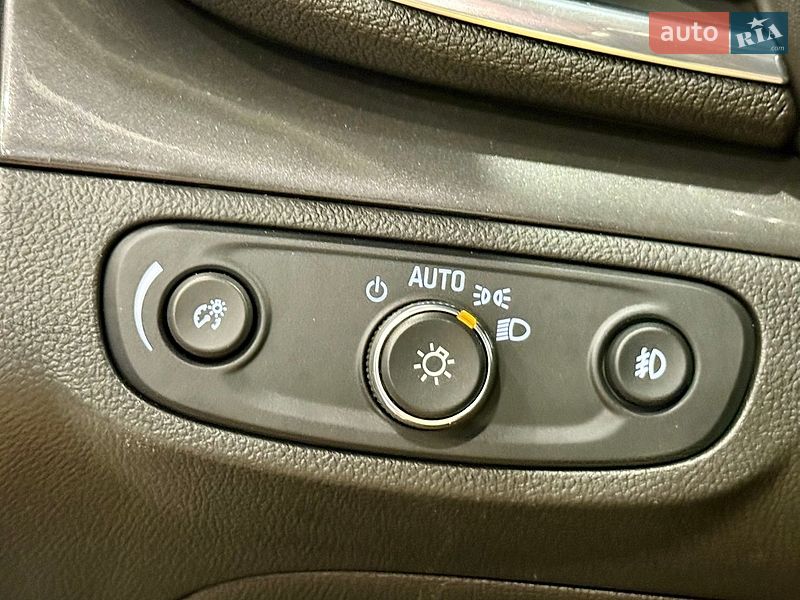 Внедорожник / Кроссовер Buick Encore 2017 в Одессе