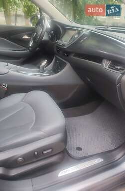 Внедорожник / Кроссовер Buick Envision 2019 в 