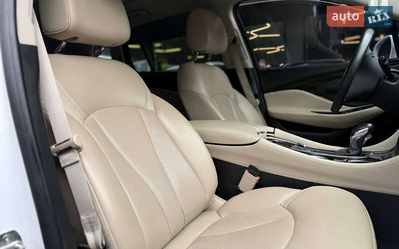 Позашляховик / Кросовер Buick Envision 2019 в Чернівцях