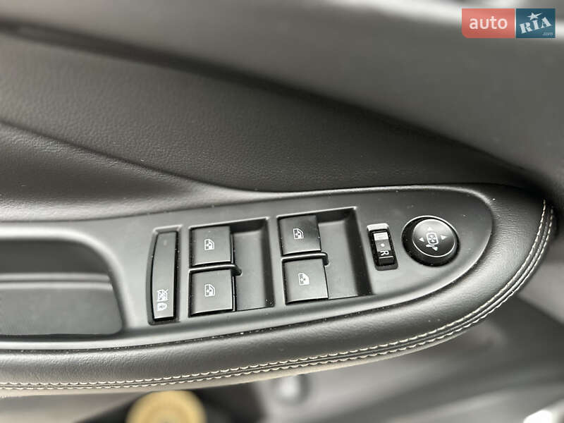 Позашляховик / Кросовер Buick Envision 2016 в Києві